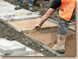 what type of sand for laying slabs